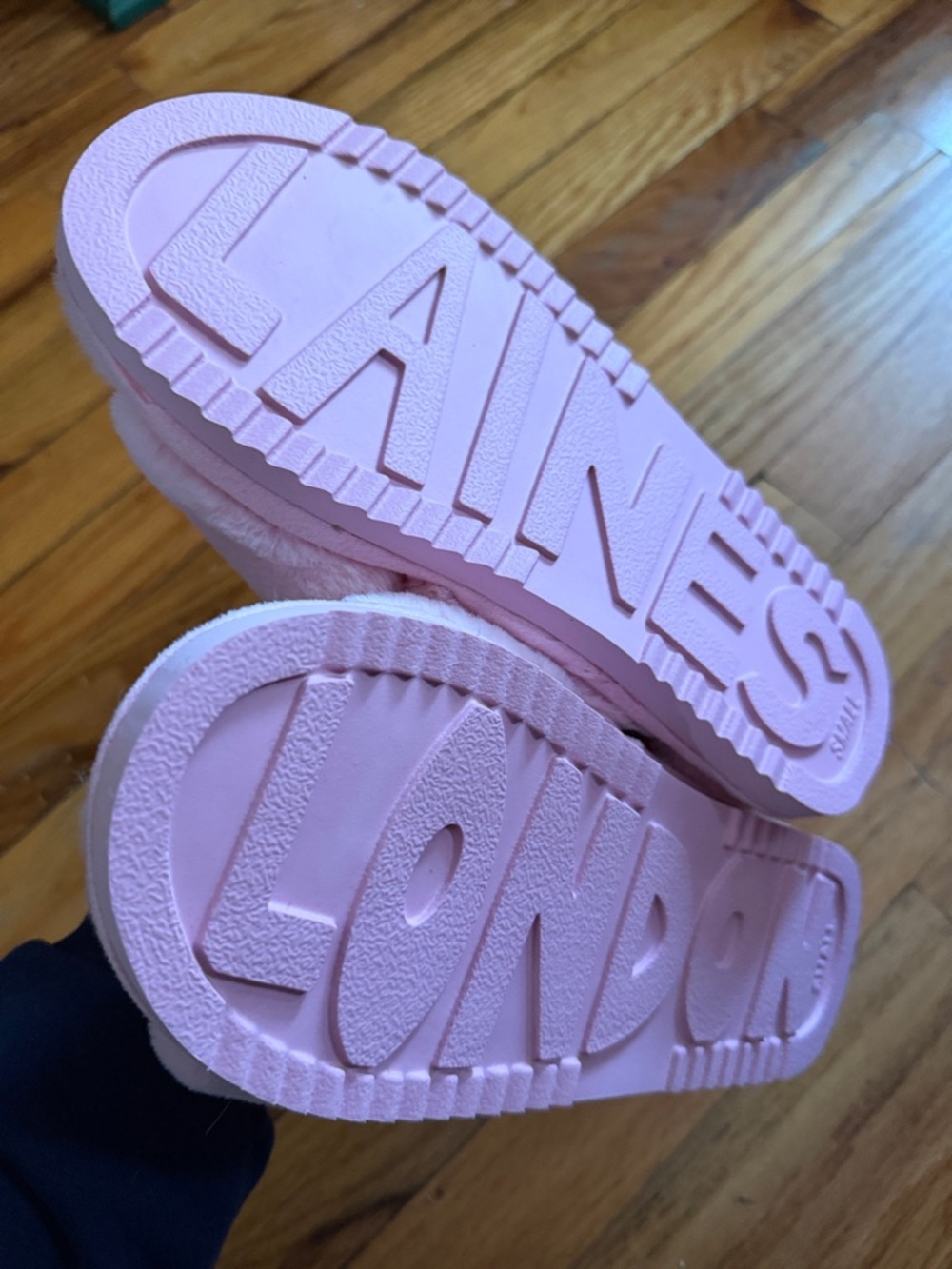 Laine’s London aperol Pink Plush Slide Slippers with Sequin Spritz Motif - Picture 3 of 3